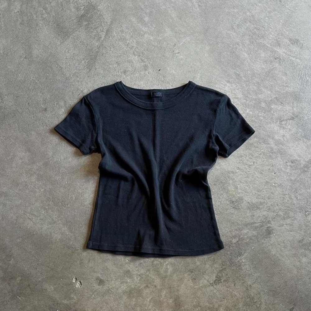 BRANDY MELVILLE TEE